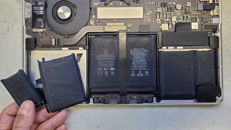 MacBook Pro battery replacement